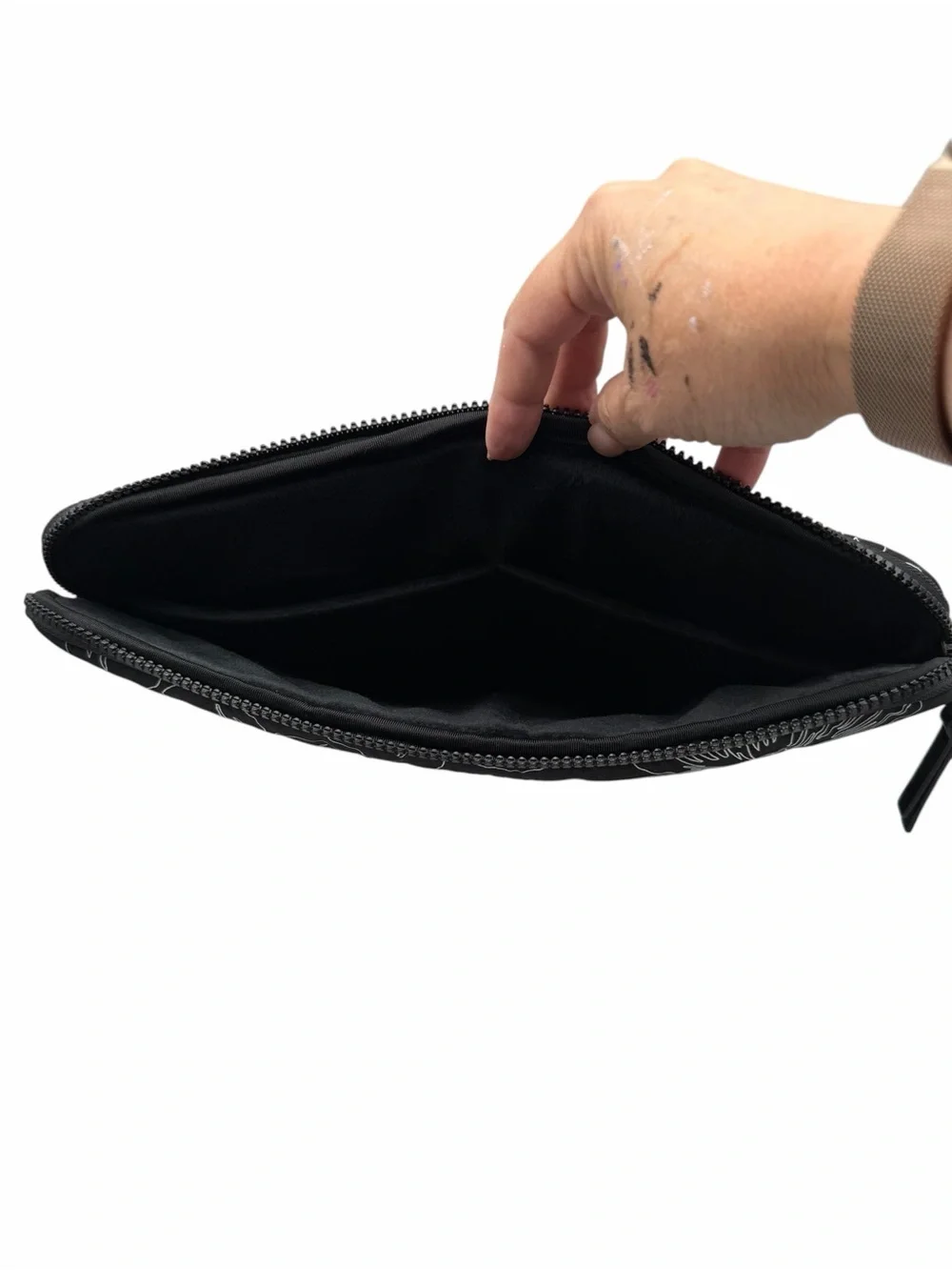 Kate Spade New York Black 13” Padded Laptop Sleeve Zip Case